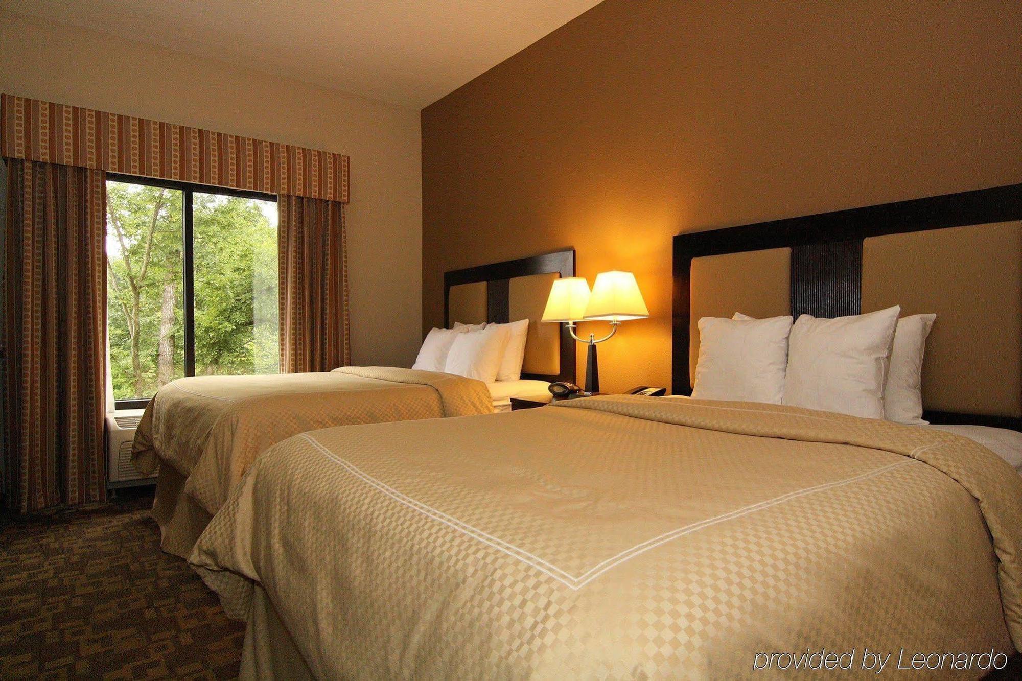 Comfort Suites At Kennesaw State University Room photo